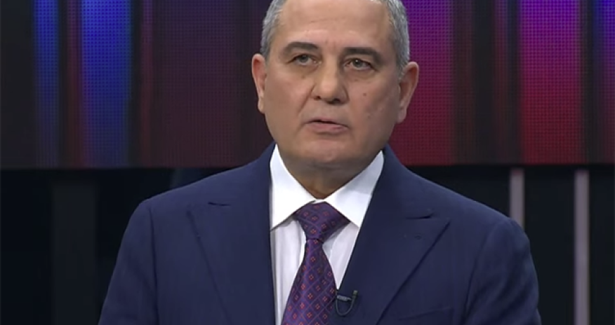 Prezidentliyə namizədlərin ilk debatı başladı