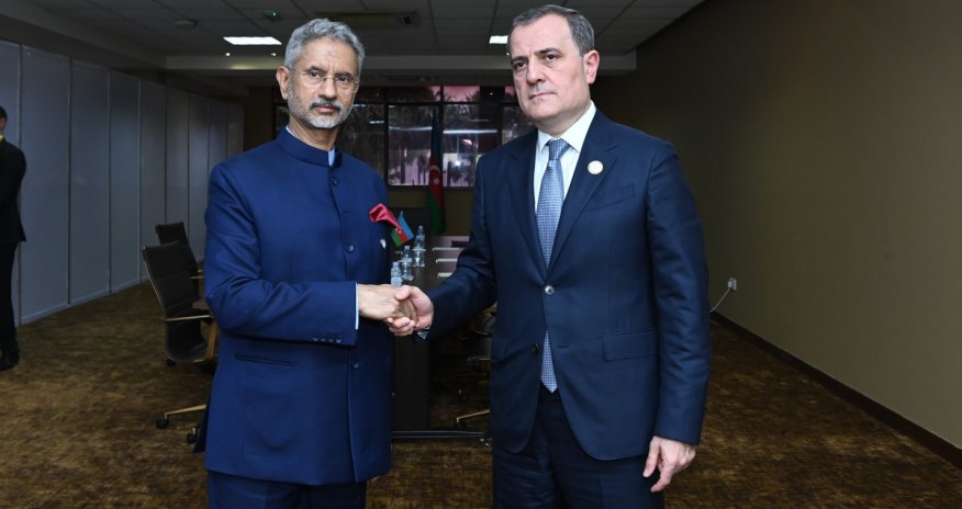 Ceyhun Bayramov Hindistanın xarici işlər naziri ilə görüşüb