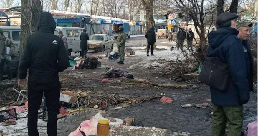 Donetskdə bazar atəşə tutulub,25 nəfər ölüb - KİV