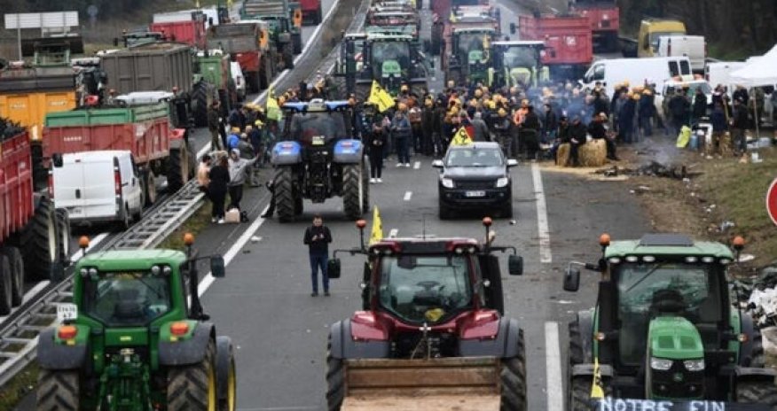 Fransada etirazçıların sayı doqquz minə çatıb