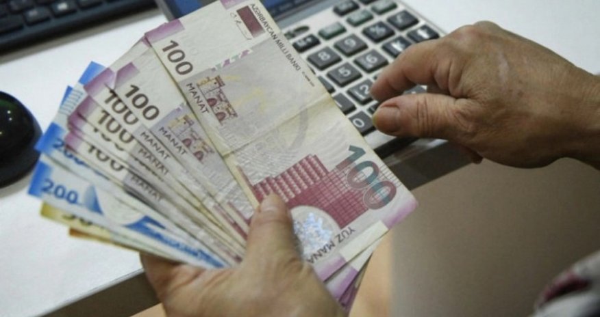 В Азербайджане денежная база за год выросла на 20%