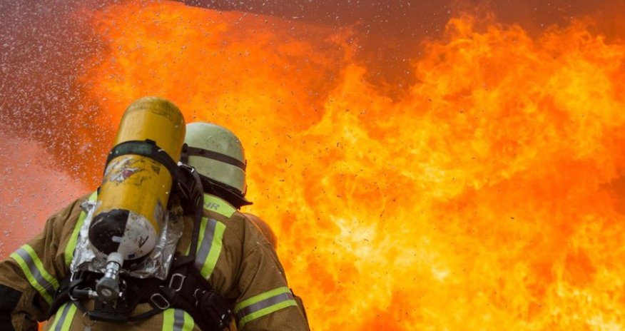 10 people evacuated after fire breaks out in residential building in Azerbaijan’s Ganja