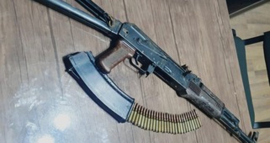 В Барде сотрудники полиции изъяли оружие и наркотики