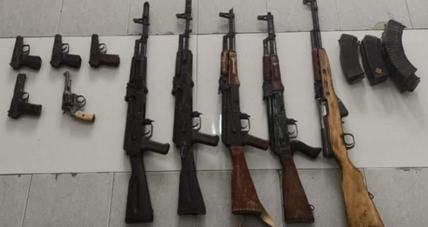 Machine guns and grenades found in Khankandi