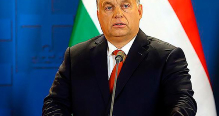 Орбан отказался почтить Навального