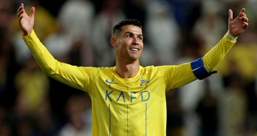 Роналду дисквалифицировали на один матч из-за показанного жеста в Саудовской Аравии