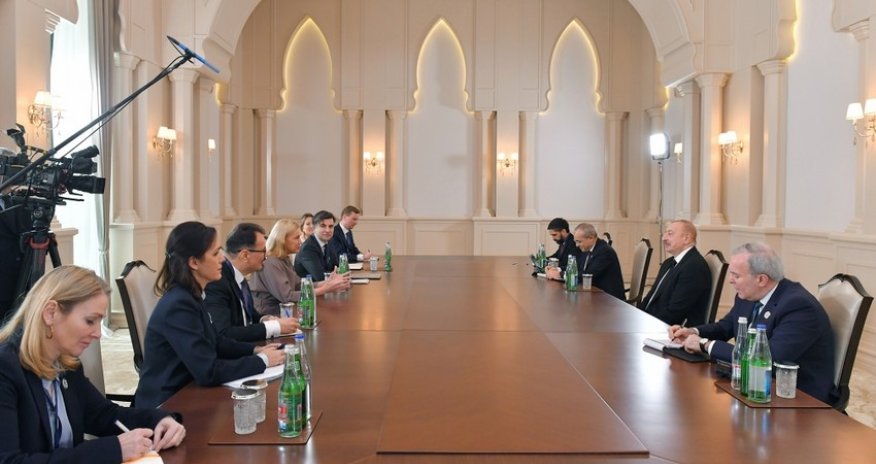 President Ilham Aliyev receives EU Commissioner for Energy