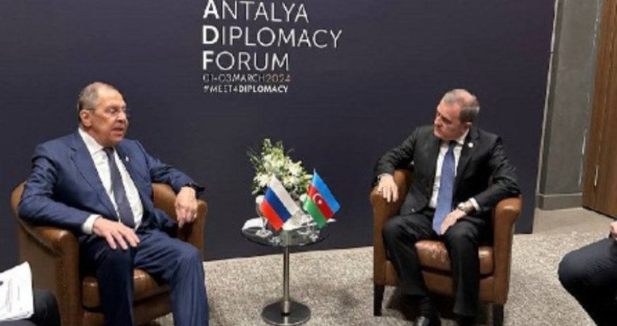 Ceyhun Bayramov Lavrovla görüşüb