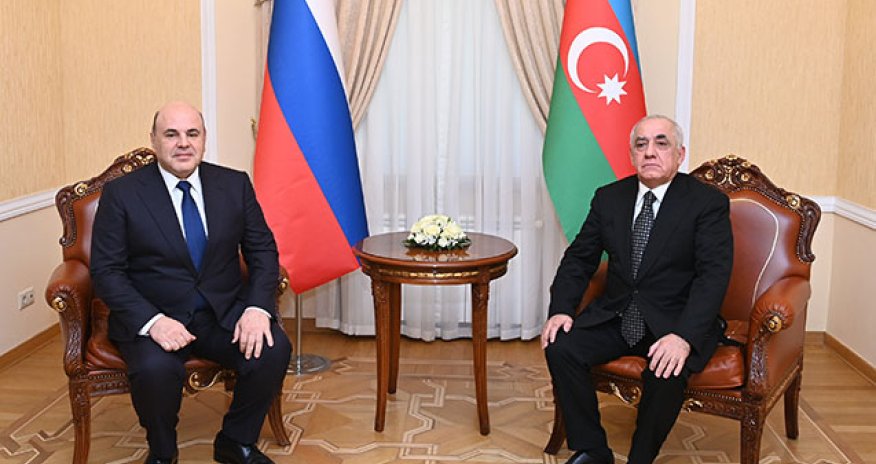 Əli Əsədov rusiyalı həmkarı ilə görüşüb