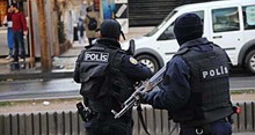 Türkiyədə terror aktları hazırlamaqda şübhəli bilinən 33 nəfər saxlanılıb