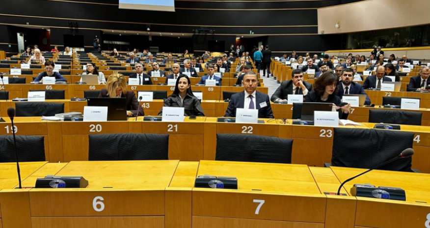 Tahir Mirkişili Ermənistanın spikerinə cavab verib