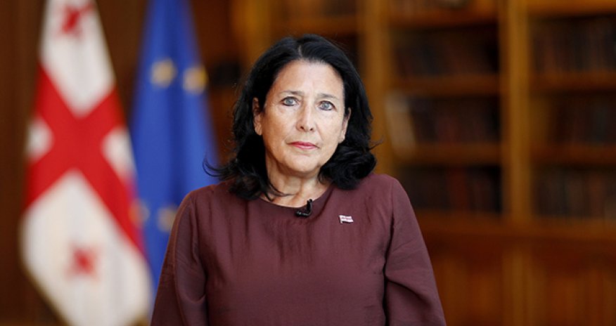 Gürcüstan prezidenti azərbaycanlıları təbrik edib