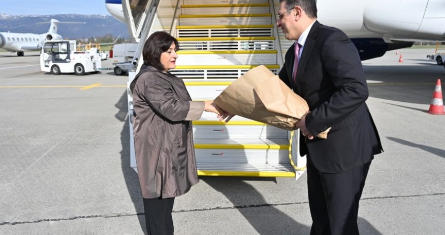 Sahibə Qafarovanın İsveçrəyə səfəri başlayıb