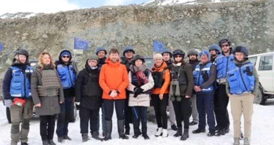 Fransanın səfiri Azərbaycanla sərhədə səfər edib