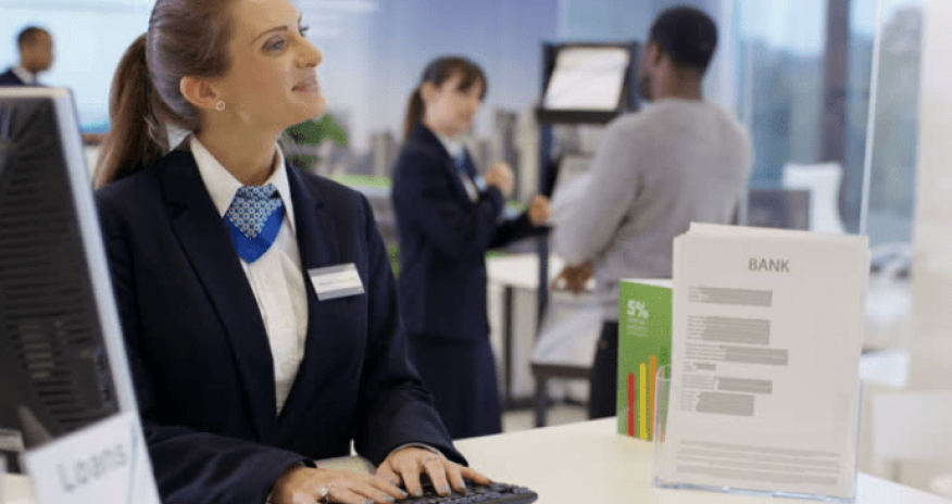 Bank işçilərinin sayı artıb