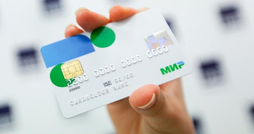 Ermənistan bankları Rusiyanın “Mir” kartlarına xidmət göstərməyi dayandırıb