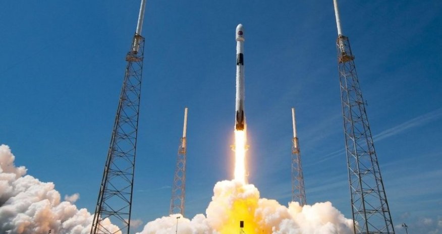 Ракета компании SpaceX вывела на орбиту европейский спутник связи