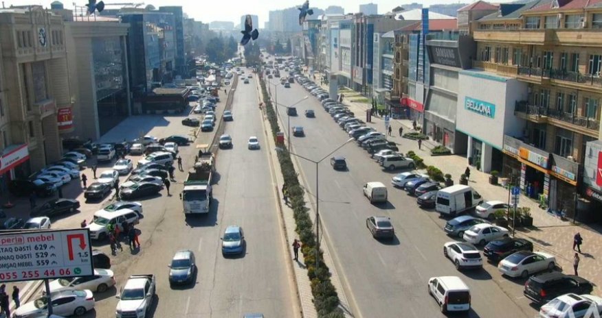 Bakının Əhməd Rəcəbli küçəsi təmir olunur