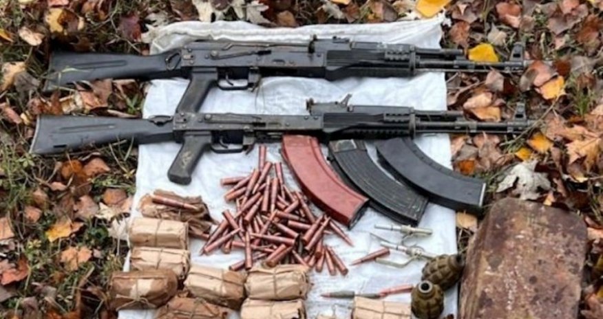 Assault rifle, machine gun, and grenades found in Khankandi
