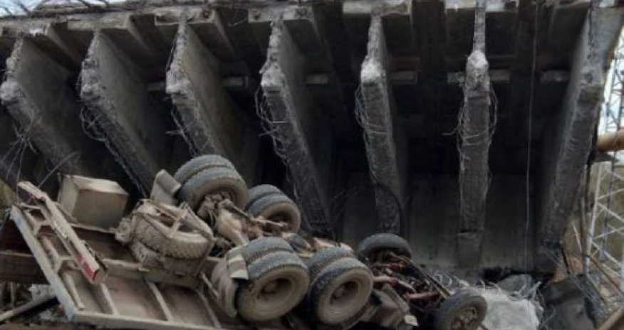 Rusiyada körpü uçub,ölən və yaralananlar var