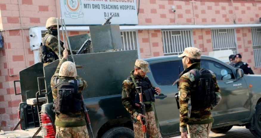 В Пакистане жертвами нападения боевиков стали 11 человек
