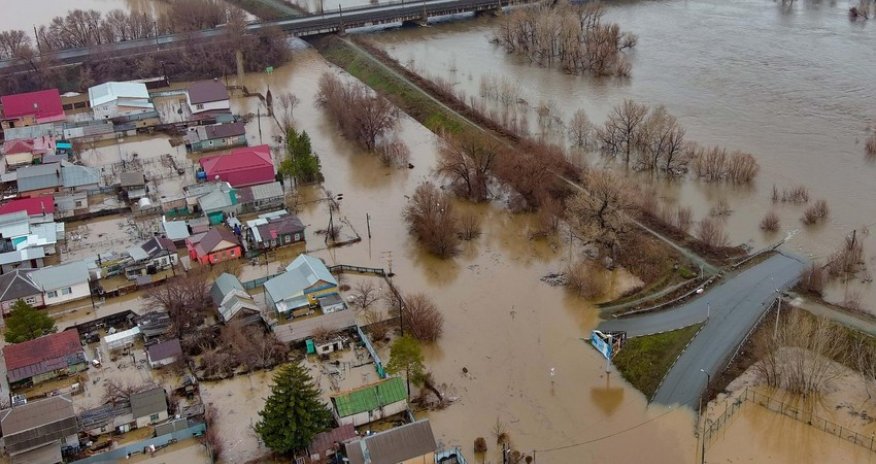 Qazaxıstanda daşqınlar nəticəsində 4,8 mindən çox ev su altında qalıb