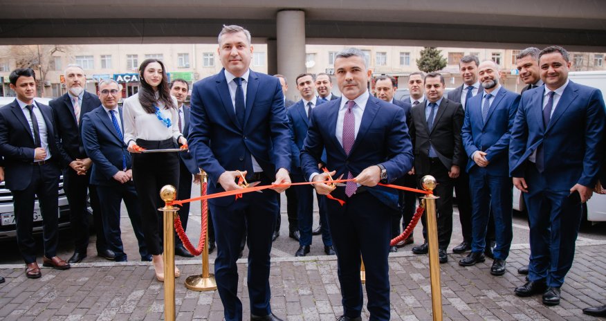 Bank Respublika yenilənmiş “Memar Əcəmi” filialını yeni ünvanda açdı