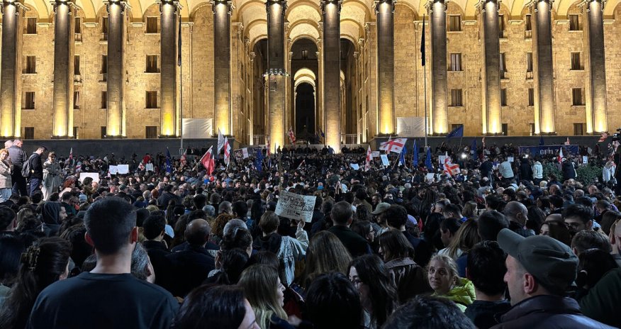 Mişel Gürcüstanda etiraza səbəb olan qanundan danışıb