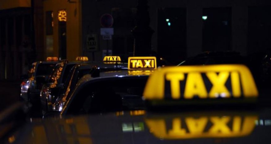 Bakıda taksilər kütləvi şəkildə cərimə meydançasına aparılır - Açıqlama/Video