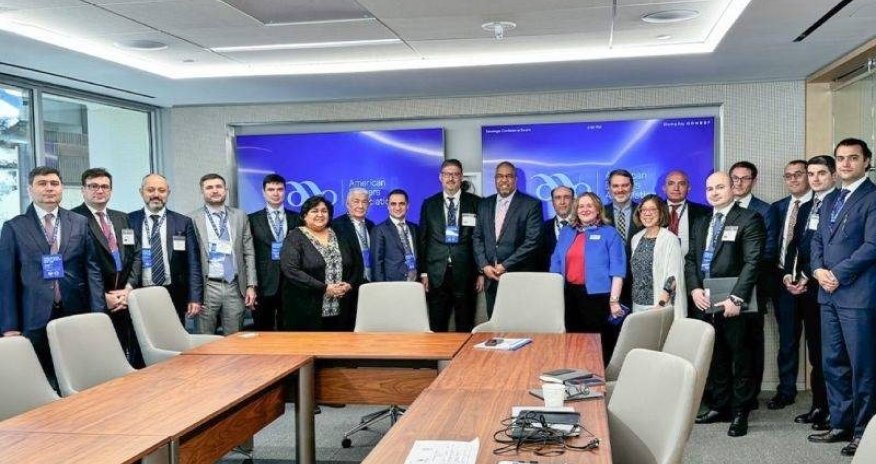 Azərbaycanın bankçılıq missiyası ABŞ-nin Maliyyə və Ticarət üzrə Bankirlər Assosiasiyası ilə görüşüb