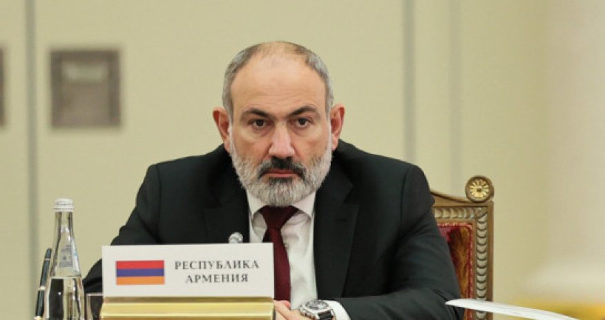 Moskva Aİİ sammitində Paşinyanı gözlədiyini açıqlayıb