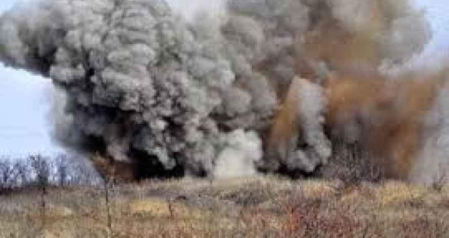В Садаракском районе в результате взрыва боеприпаса погибли два человека