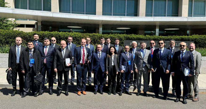 Unibank İdarə Heyətinin sədri ABŞ-yə ilk bankçılıq missiyasında iştirak edib