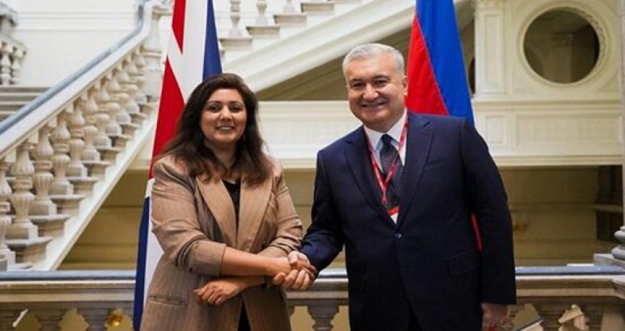 Elin Süleymanov britaniyalı nazirlə görüşüb