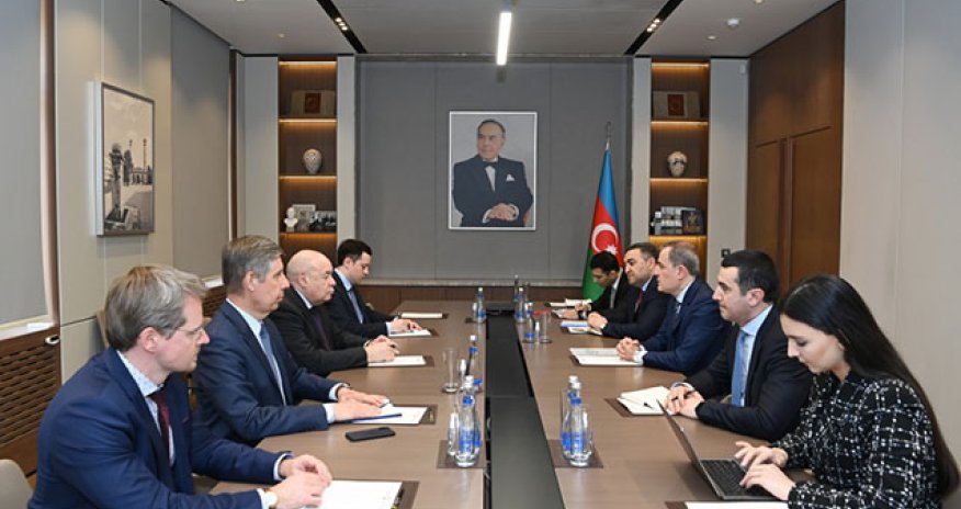 Azərbaycan və Rusiya arasında cari regional vəziyyət müzakirə olunub