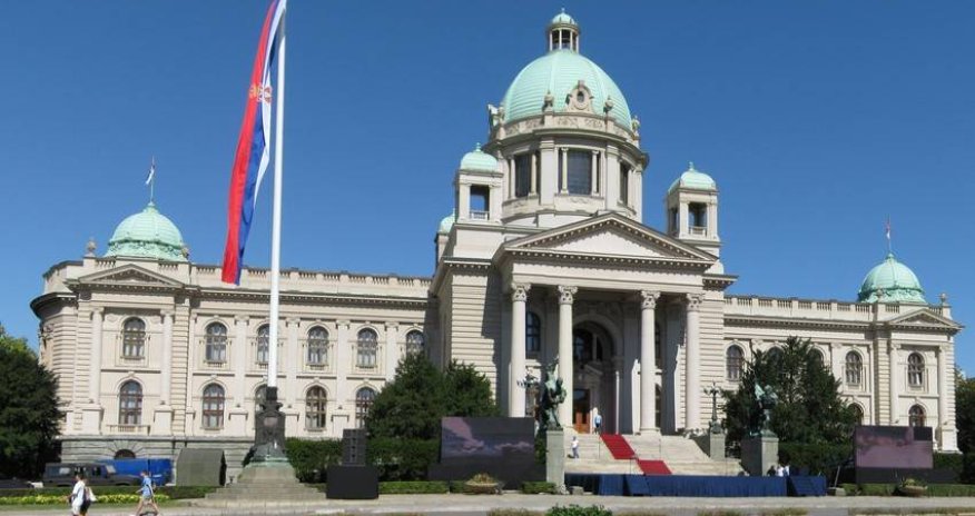 Serbiya parlamenti yeni hökumət tərkibini təsdiqləyib