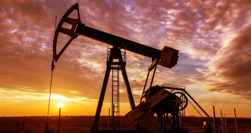 Oil prices ending week with significant decline