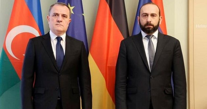 В Алматы cостоялись переговоры глав МИД Азербайджана и Армении