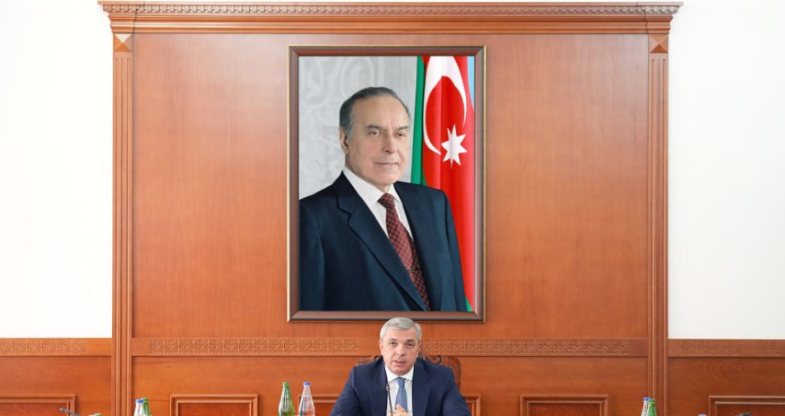Samir Nuriyev Xankəndidə nazirlərlə iclas keçirib