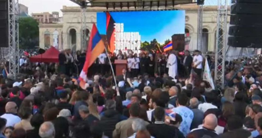 İrəvanda növbəti etiraz aksiyası keçirilib - Yenilənib