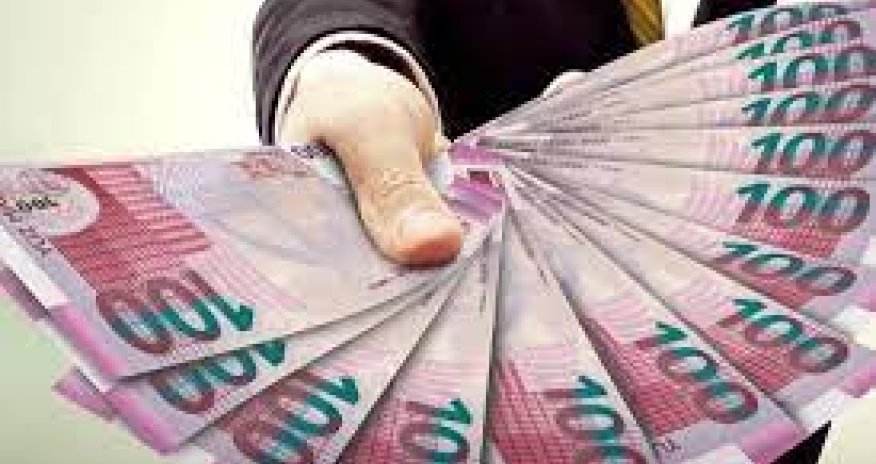 Əhalinin banklardakı əmanətləri artıb