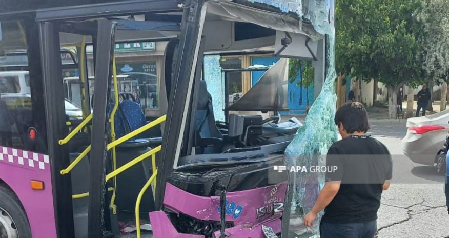 Bakıda avtobuslar toqquşub,yaralılar var