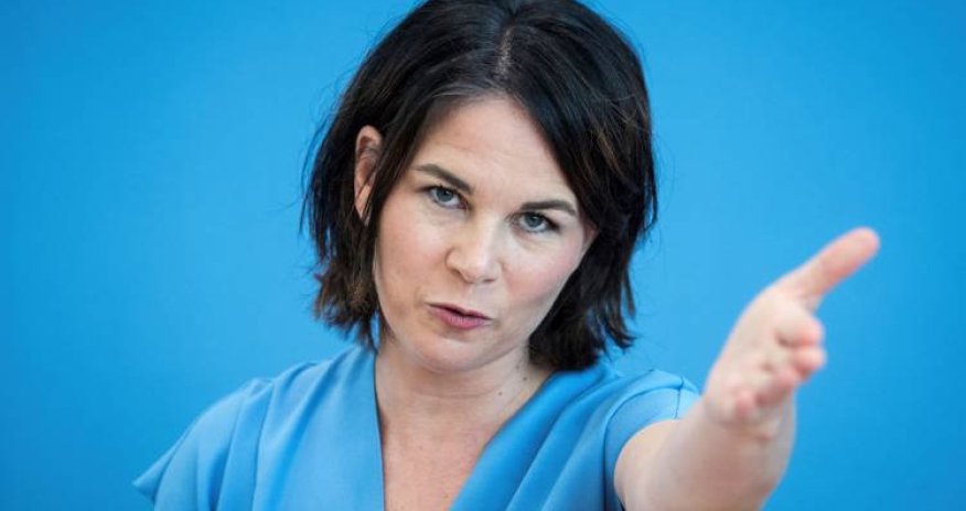 Almaniyanın XİN naziri Putini ittiham edib