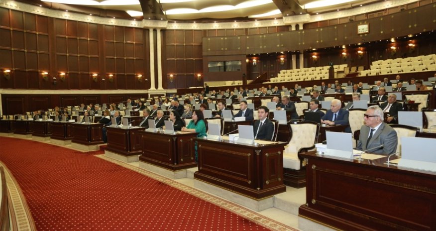 Milli Məclisin növbəti iclası başlayıb
