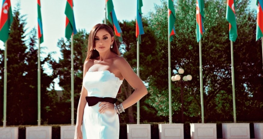 Azərbaycan xanımları Mehriban Əliyevaya bənzəmək istəyir- Deputat/VIDEO