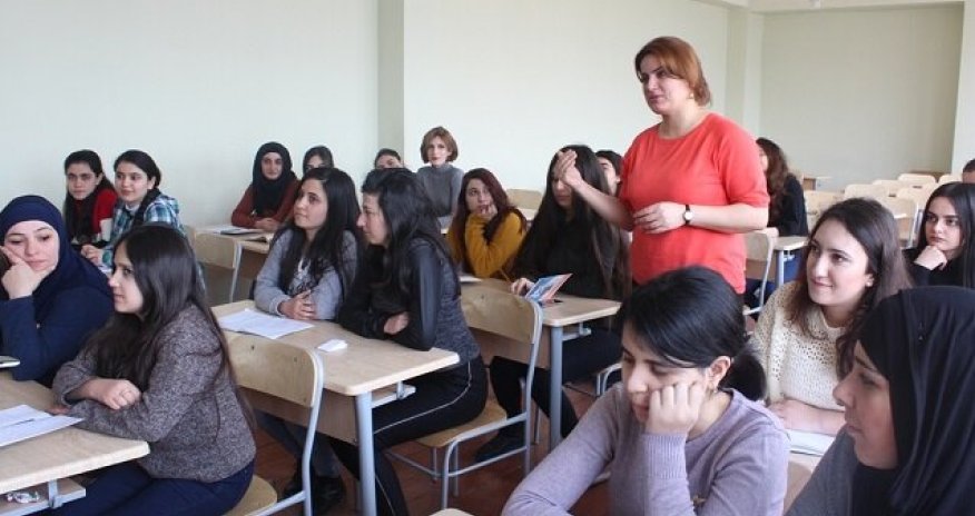 Azərbaycanda bütün qız uşaqları pulsuz təhsil almalıdır- TƏKLİF/VIDEO