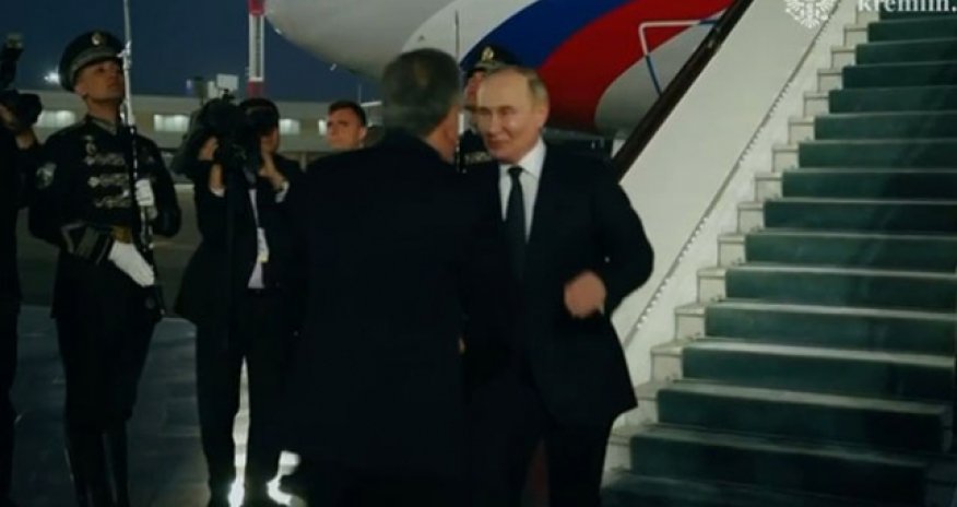 Президент РФ Владимир Путин прибыл в Узбекистан