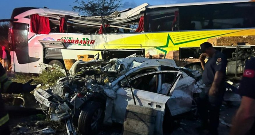 Mərsində ağır yol qəzası olub,ölən və yaralananlar var - YENİLƏNİB