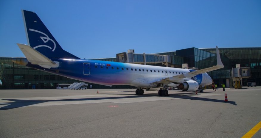 Бакинский аэропорт встретил первый рейс авиакомпании Air Montenegro