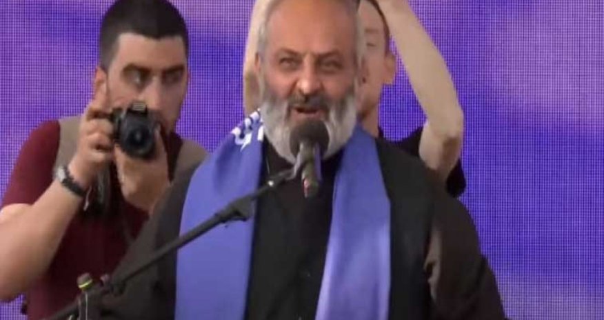 İrəvanda hökumət əleyhinə aksiya keçirilir - Video